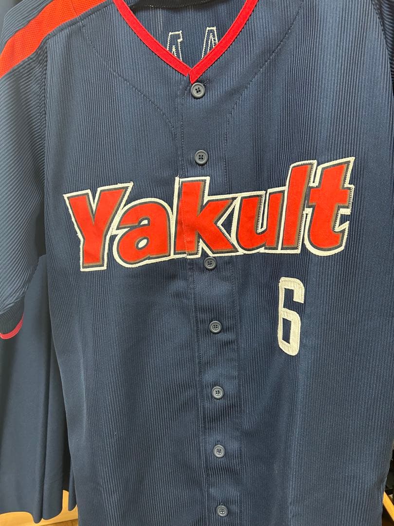 美品　ヤクルトスワローズ　ユニフォーム宮本 6 ビジター　刺繍　レア