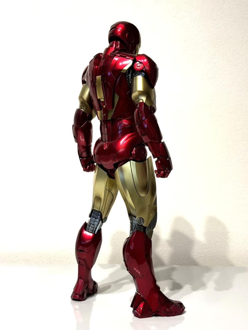 ホットトイズ1/6　アイアンマン・マーク6(ダイキャスト製)