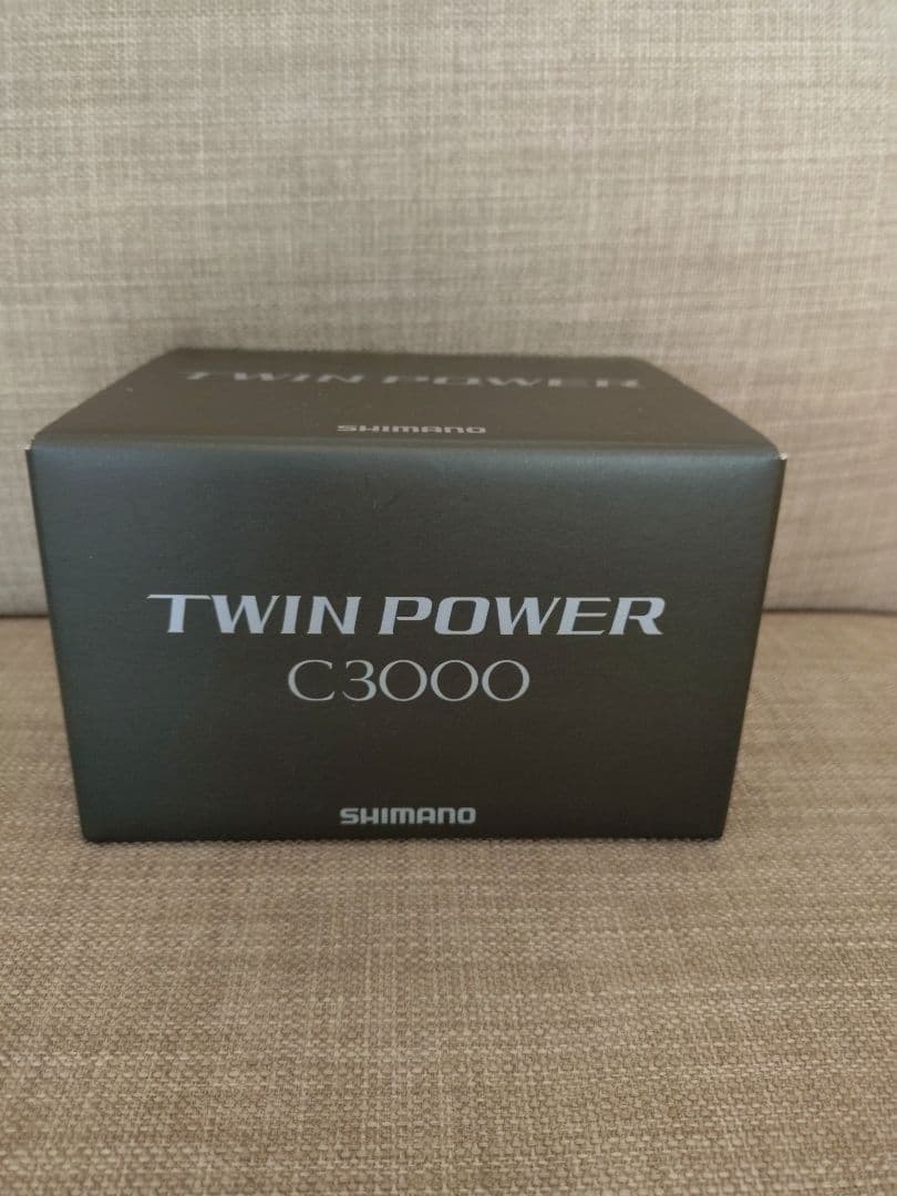 新品 シマノ SHIMANO スピニングリール 24 ツインパワー C3000