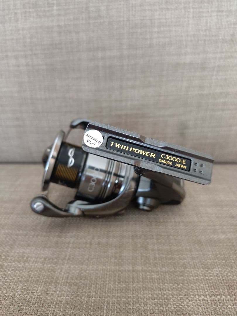 新品 シマノ SHIMANO スピニングリール 24 ツインパワー C3000