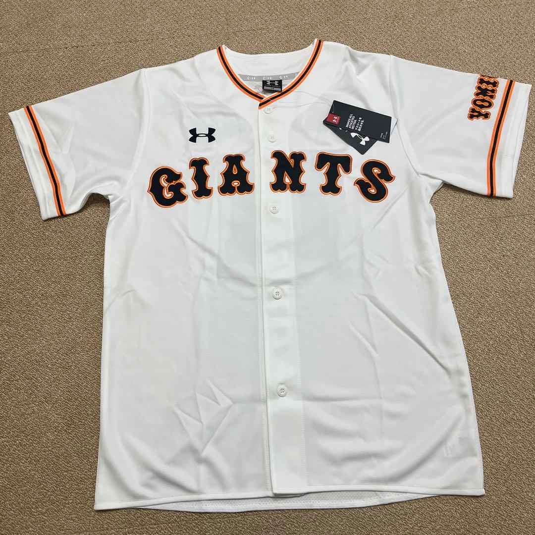 新品タグ付き　ジャイアンツ　巨人　上原浩治背番号11 ユニフォーム