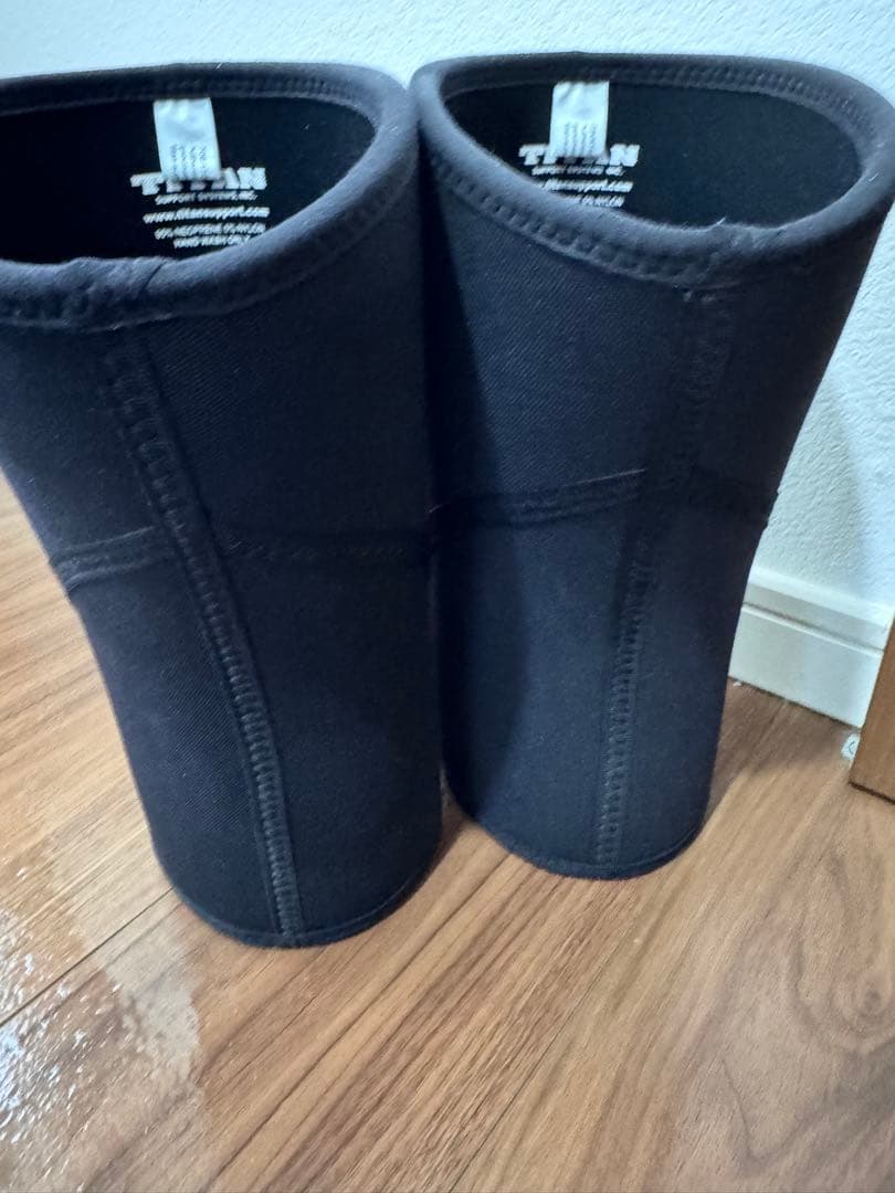 ウエイトトレーニング Titan Knee Sleeve XL