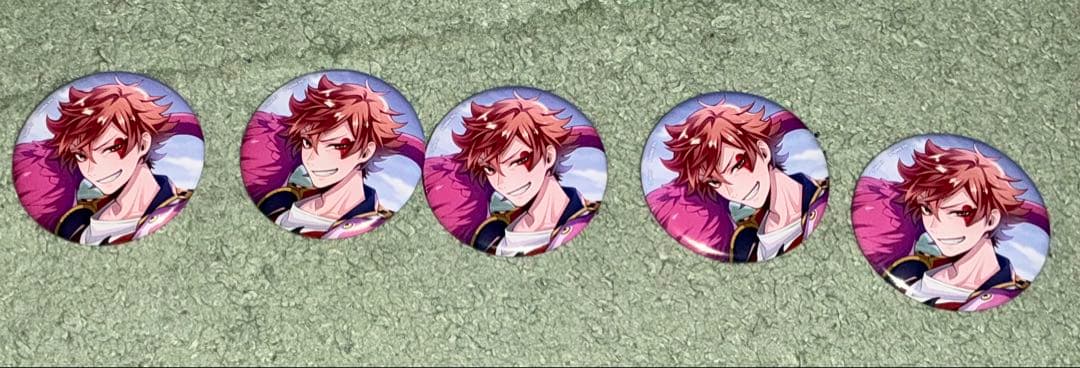 ツイステ　エース　寮服　缶バッジ 5個セット