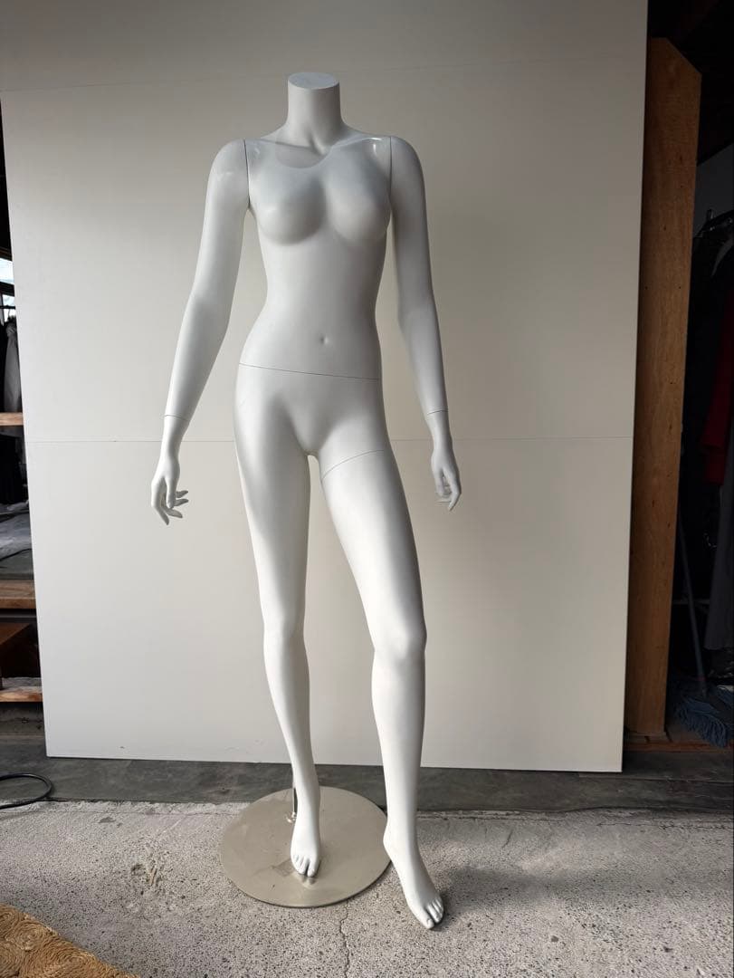 女性用ホワイトマネキン　９号