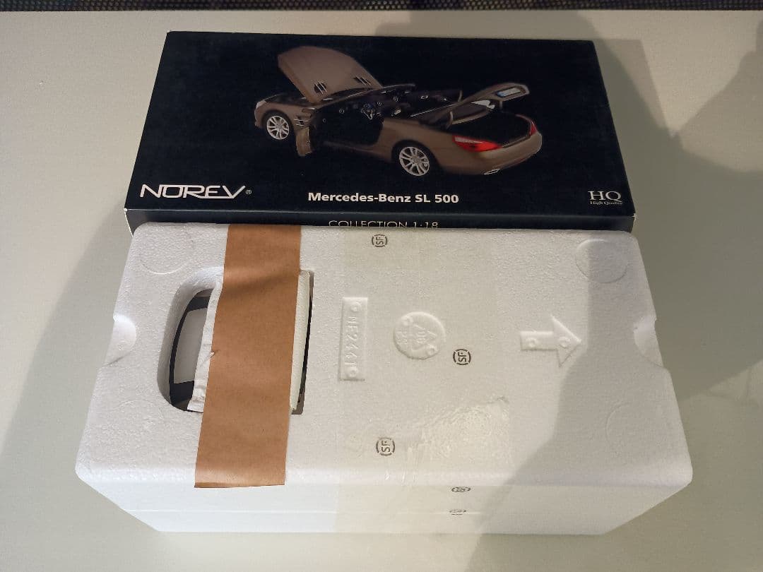 NOREV ノレブ メルセデス・ベンツ SL 500 1/18