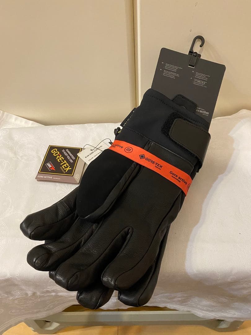正規品Burton[ak] GORE-TEX クラッチグローブ メンズM