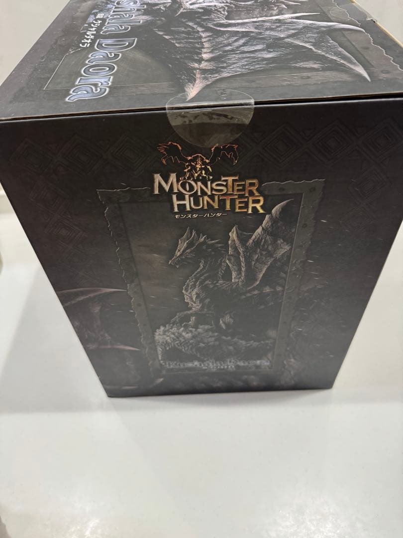 希*像様 未開封　鋼龍クシャルダオラ　モンスターハンター クリエイターズモデル