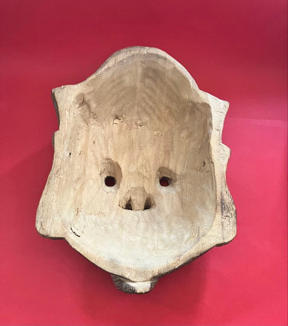 桐材でできた幸せのお面　繊細な木彫り 桐の木目が綺麗 レトロ