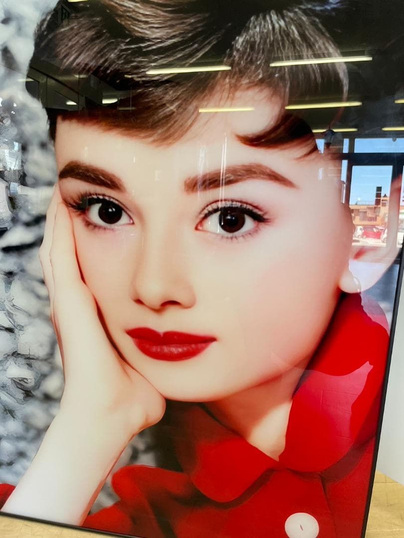 アートパネル　オードリーヘップバーン　ガラス絵画　アート　絵画　ポスター　壁掛け