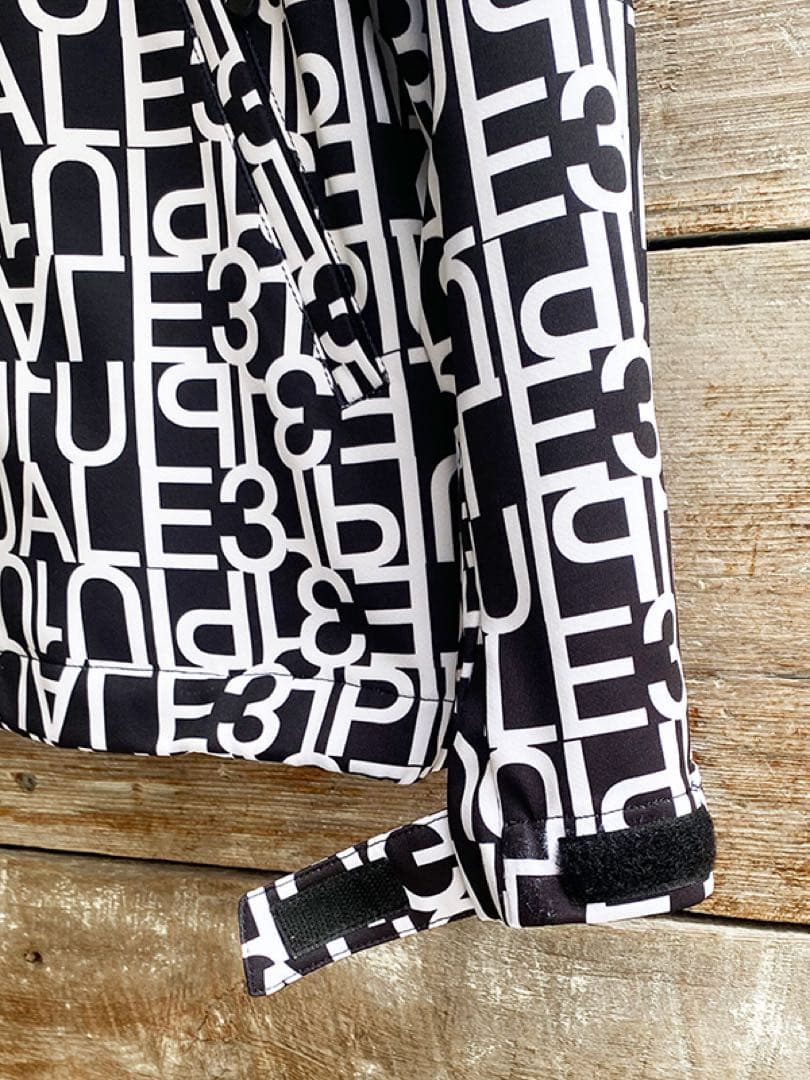 1PIU1UGUALE3 GOLF ウノピゥゴルフ ロゴブルゾン‼️