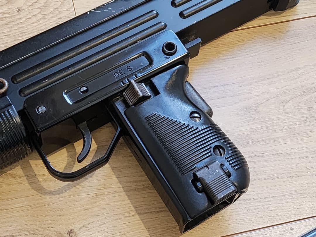 発火済み マルシン UZI サブマシンガンモデルガン 箱なし 現状品