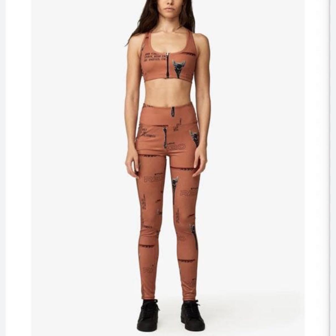 Studio R330 トレーニングブラ×レギンス セットXSサイズ