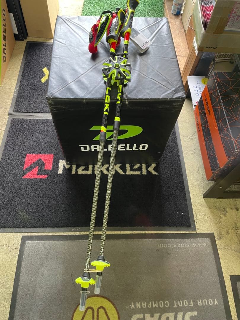 レキ VENOM VARIO 3D 伸縮式ストック 95-125cm新品未使用品