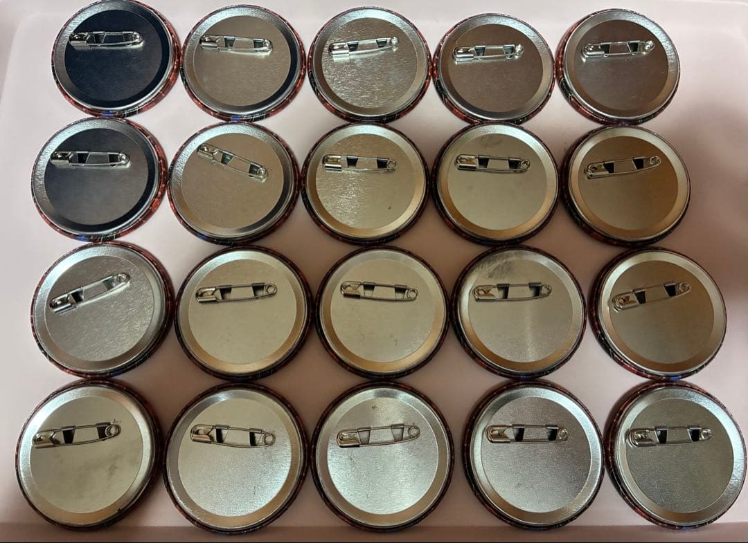 ばぁうくデフォルメ　缶バッチ　20個セット