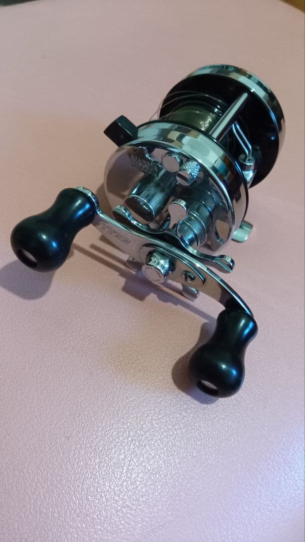 ABU 2500C iarベイトリール シルバー