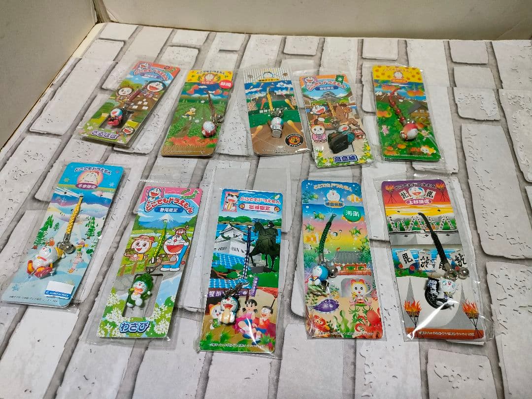 激レア！超大量！どこでもドラえもん根付け、マスコットストラップ94個+おまけ