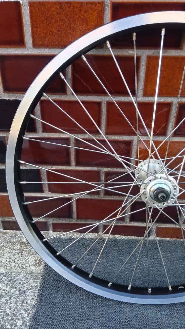 20インチ（406） Capreo 完組ホイルセット