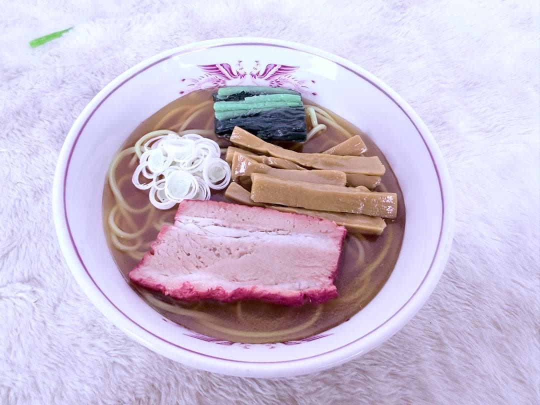 【食品サンプル】かわいいミニラーメン 昭和レトロ 醤油味風 直径17.5cm