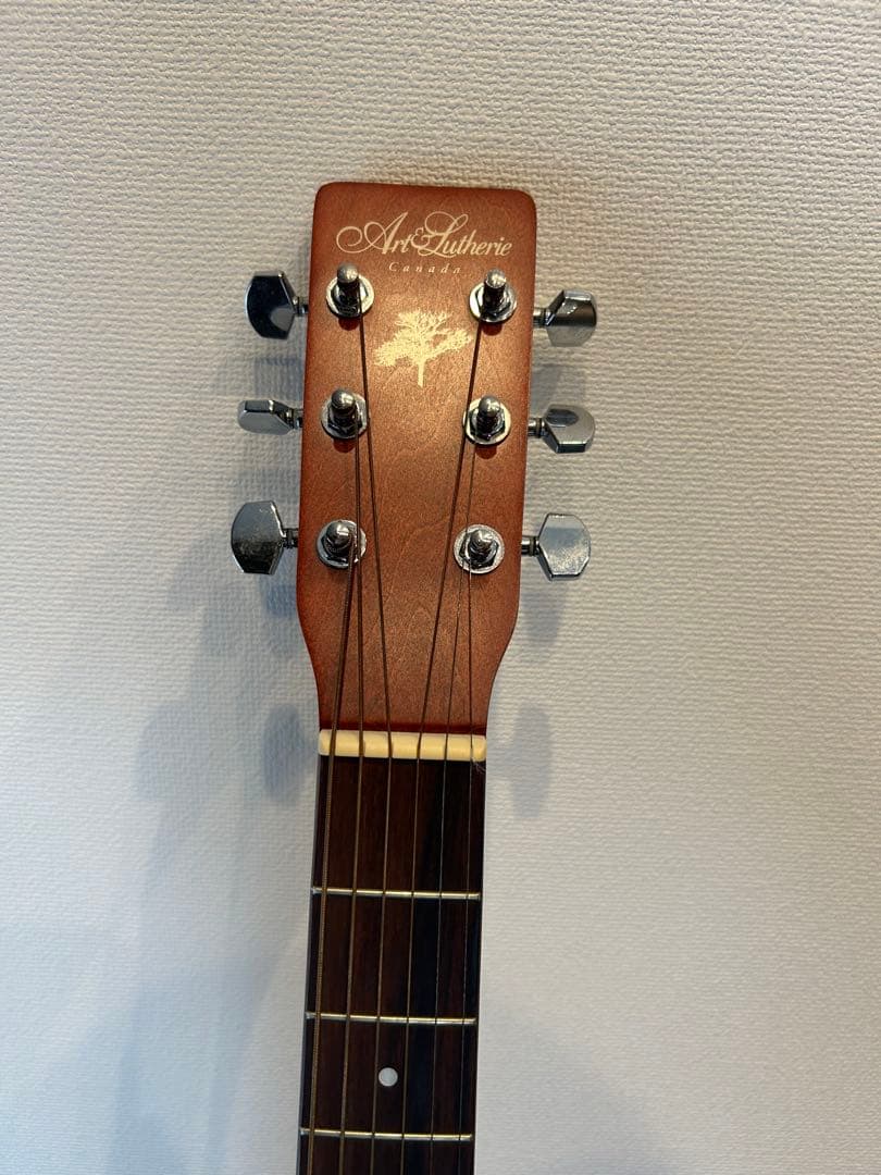 超美品 Art&Lutherie Folk Spruce Burgundy