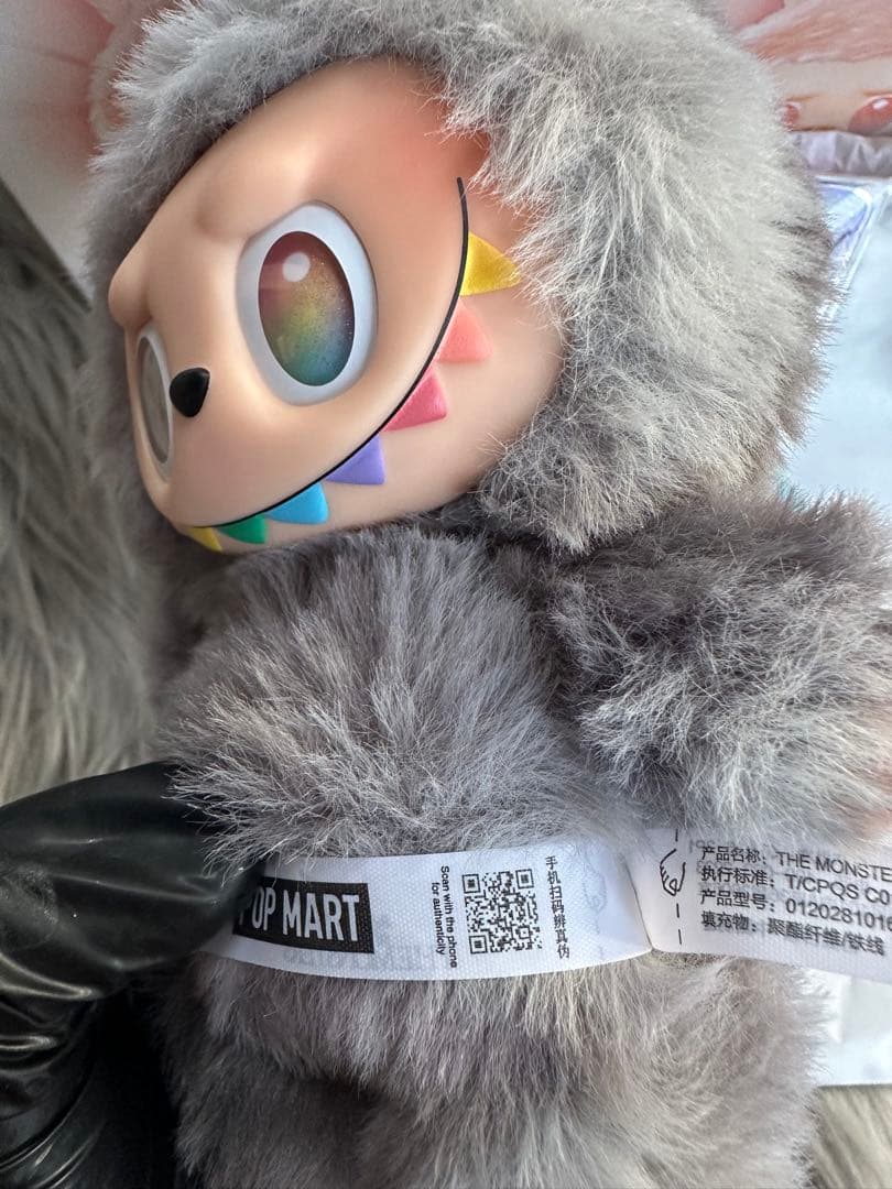 正規品labubu Big into EnergyIDシークレット ぬいぐるみ