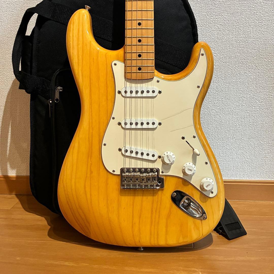 Fender Classic Stratocaster 確認済 ギター ストラト