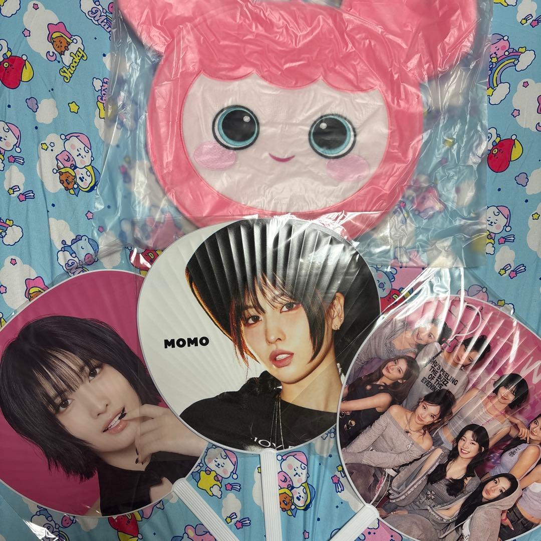 TWICE モモ うちわ THIS IS FOR ENEMY モブリー