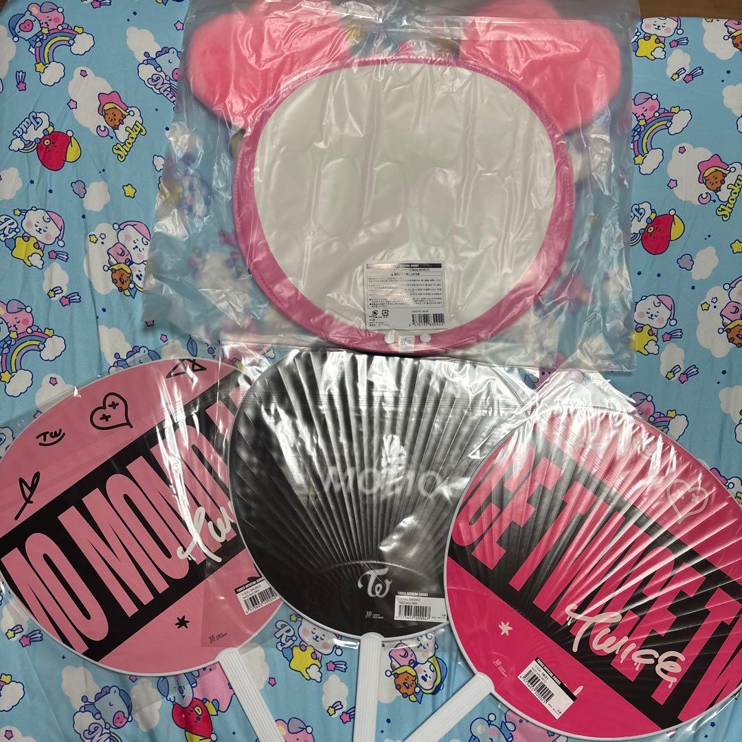 TWICE モモ うちわ THIS IS FOR ENEMY モブリー