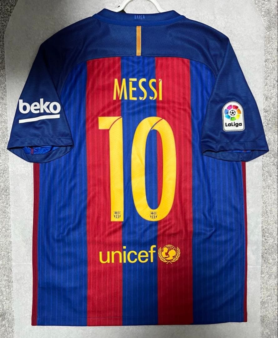 【新品・未使用・紙タグ付】バルセロナ　メッシ　ユニフォーム