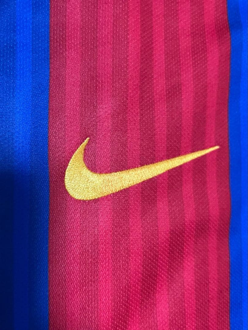 【新品・未使用・紙タグ付】バルセロナ　メッシ　ユニフォーム