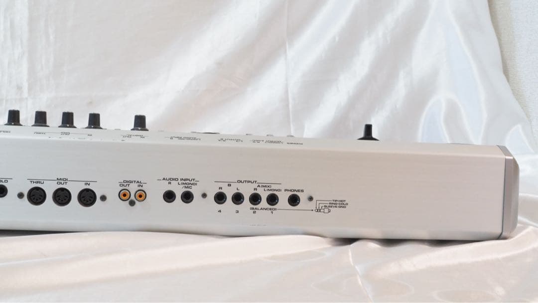 Roland Fantom X7 シンセサイザー 76鍵