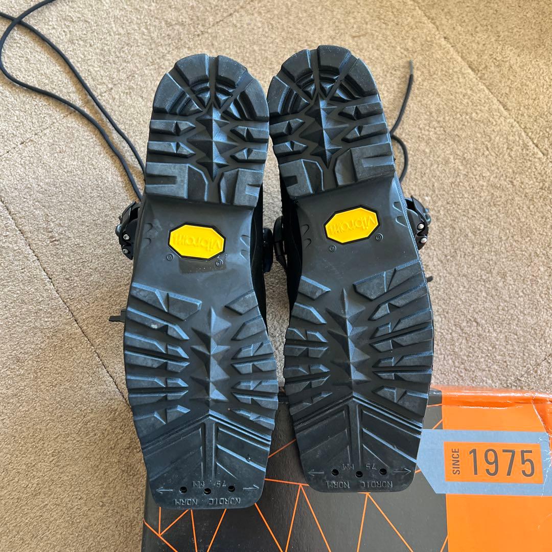 値下げ！ Crispi テレマークスキー用ブーツ ブラック　25センチ