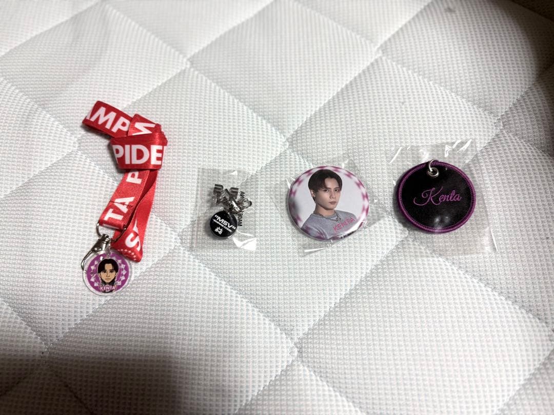 神谷健太 缶バッジ アクスタ ポストカード アクキー クリアチャーム まとめ売り