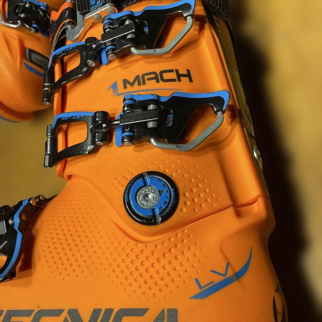 TECNICA テクニカMACH1 130LV27.0-27.5cm上級者向け