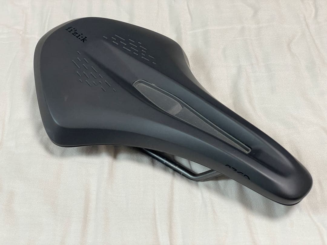 fi'zi:k フィジーク TERRA ARGO X3 サドル 160mm