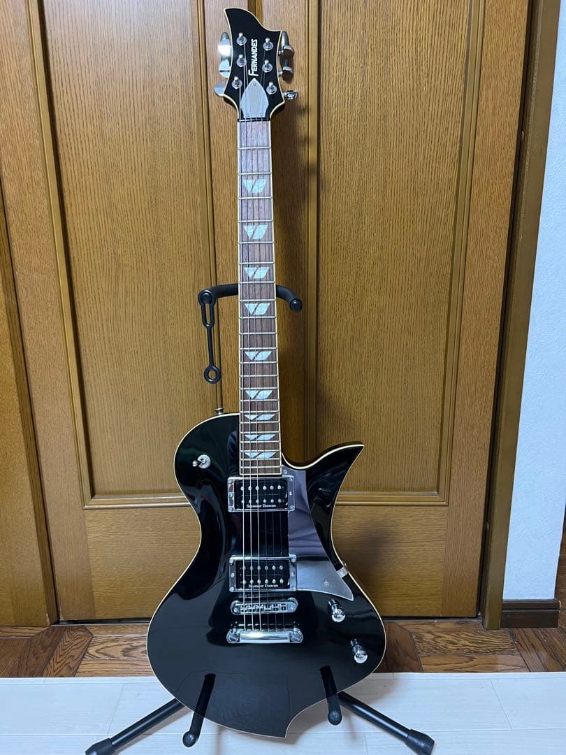 FERNANDES　RAVELLE-STEELER