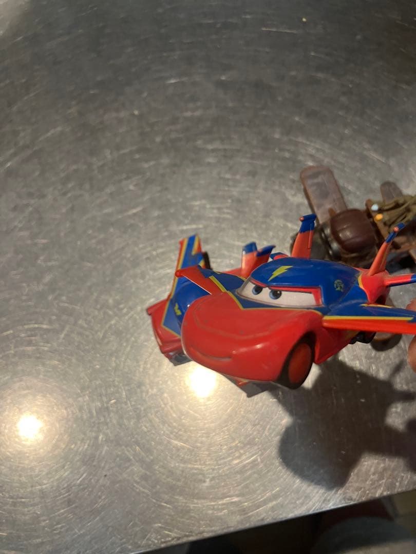 カーズトミカ　マックィーン　メーター　ホークタイプ