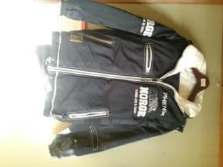 女性用スキーウエアー