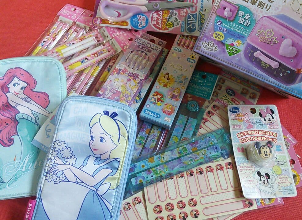 【お急ぎの方 お問い合わせ下さい】ディズニープリンセス 文具色々出品待機中
