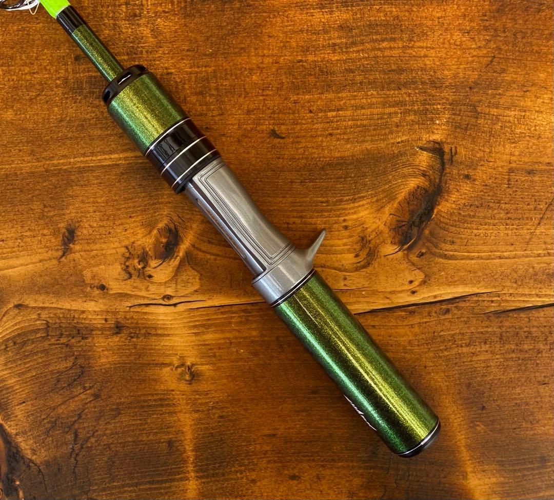 超コンパクト　トラウトロッド　5ft ベイトロッド グリーン　渓流釣り　テレスコ