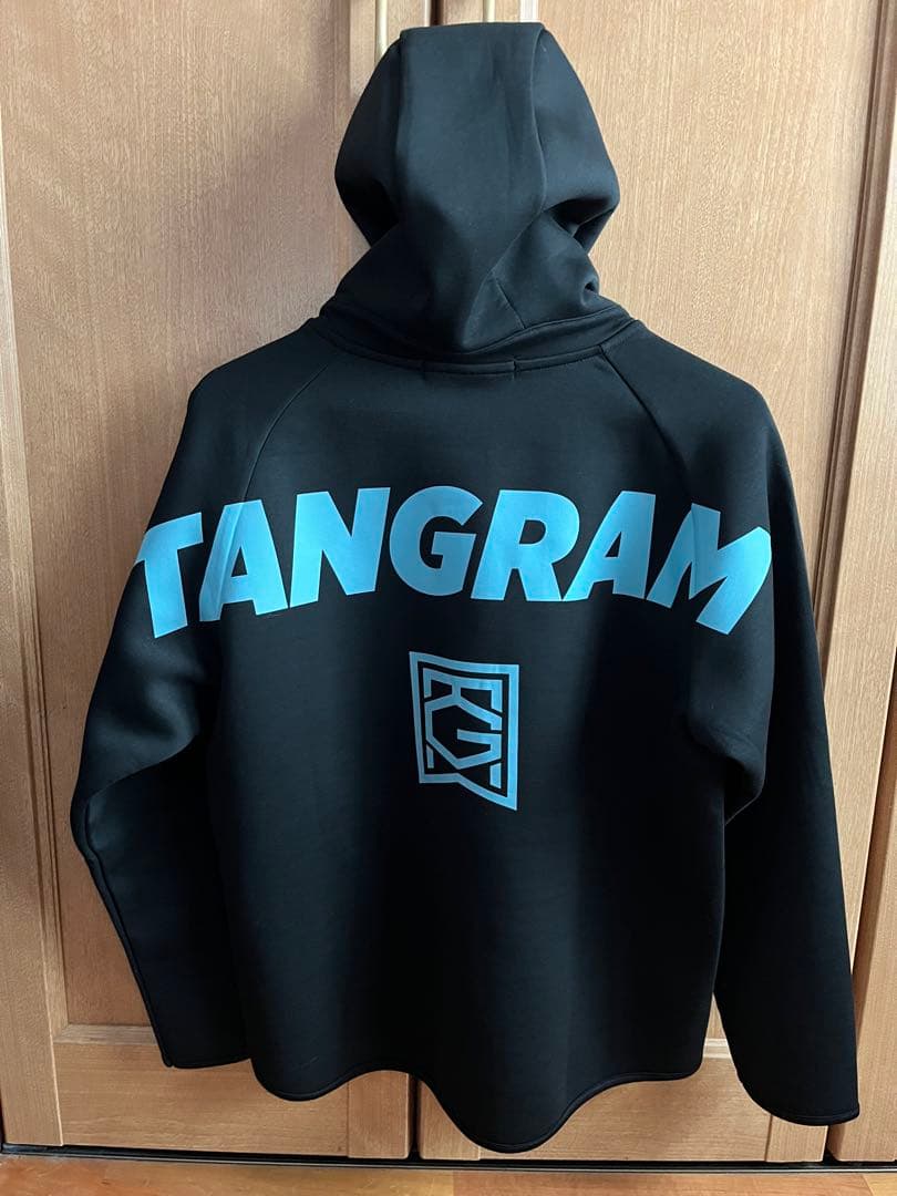 限定抽選品TANGRAM ターコイズレタージップアップパーカーM