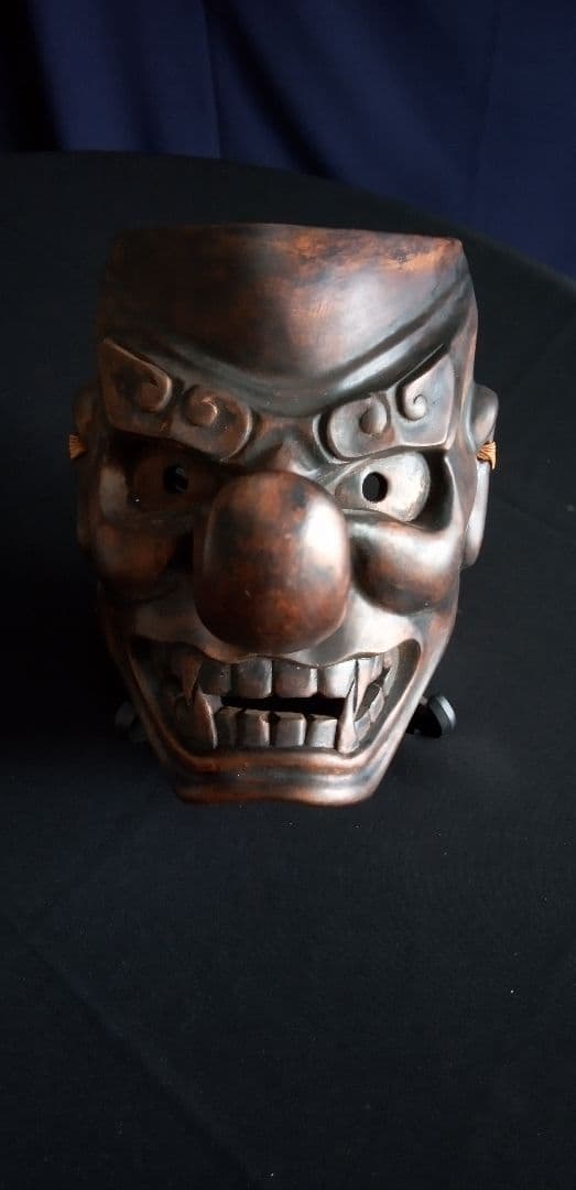木製天狗、神楽面 鬼の顔 約20cm x 25cm