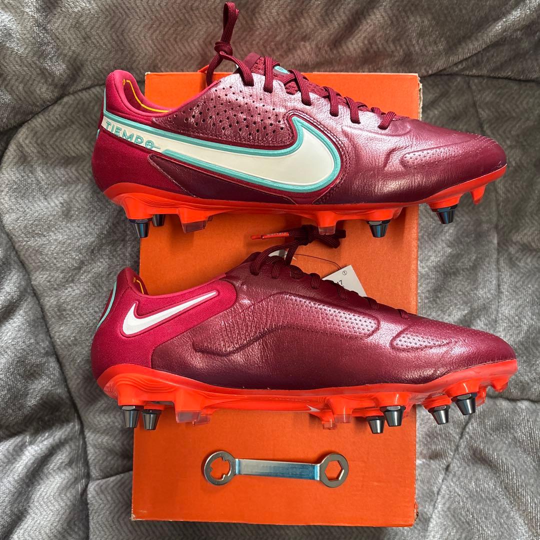 Nike Tiempo スパイクシューズ 赤SG