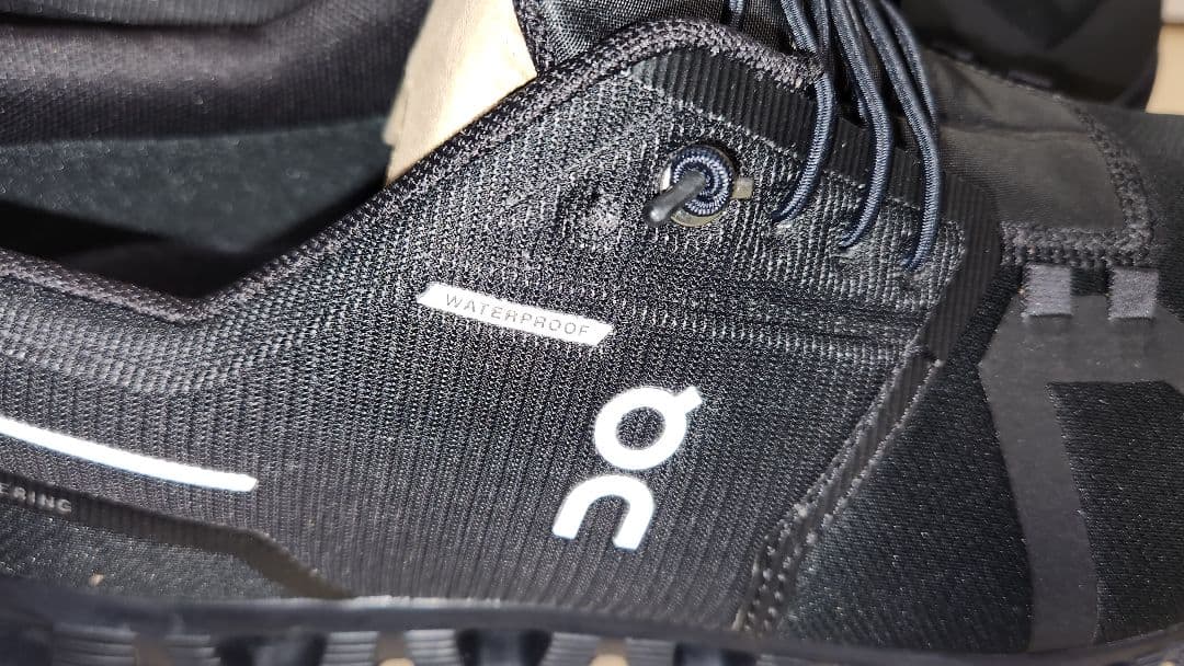 【新品未使用】On Cloud５Waterproof オン クラウド５ 27cm