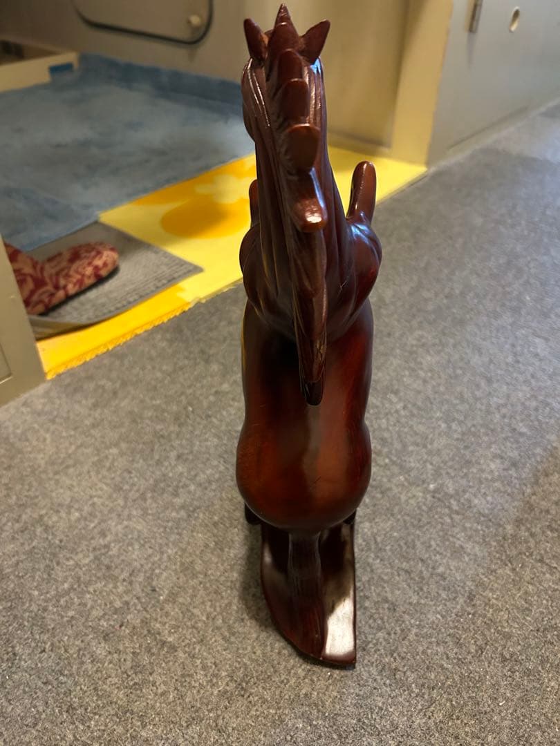 【ヴィンテージ】　木製　馬の彫刻