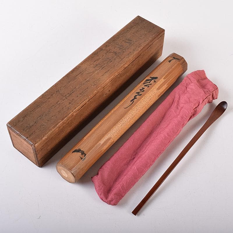 茶道具　煤竹　茶杓　裏千家十四代淡々斎書付　共筒共箱　U　R7949