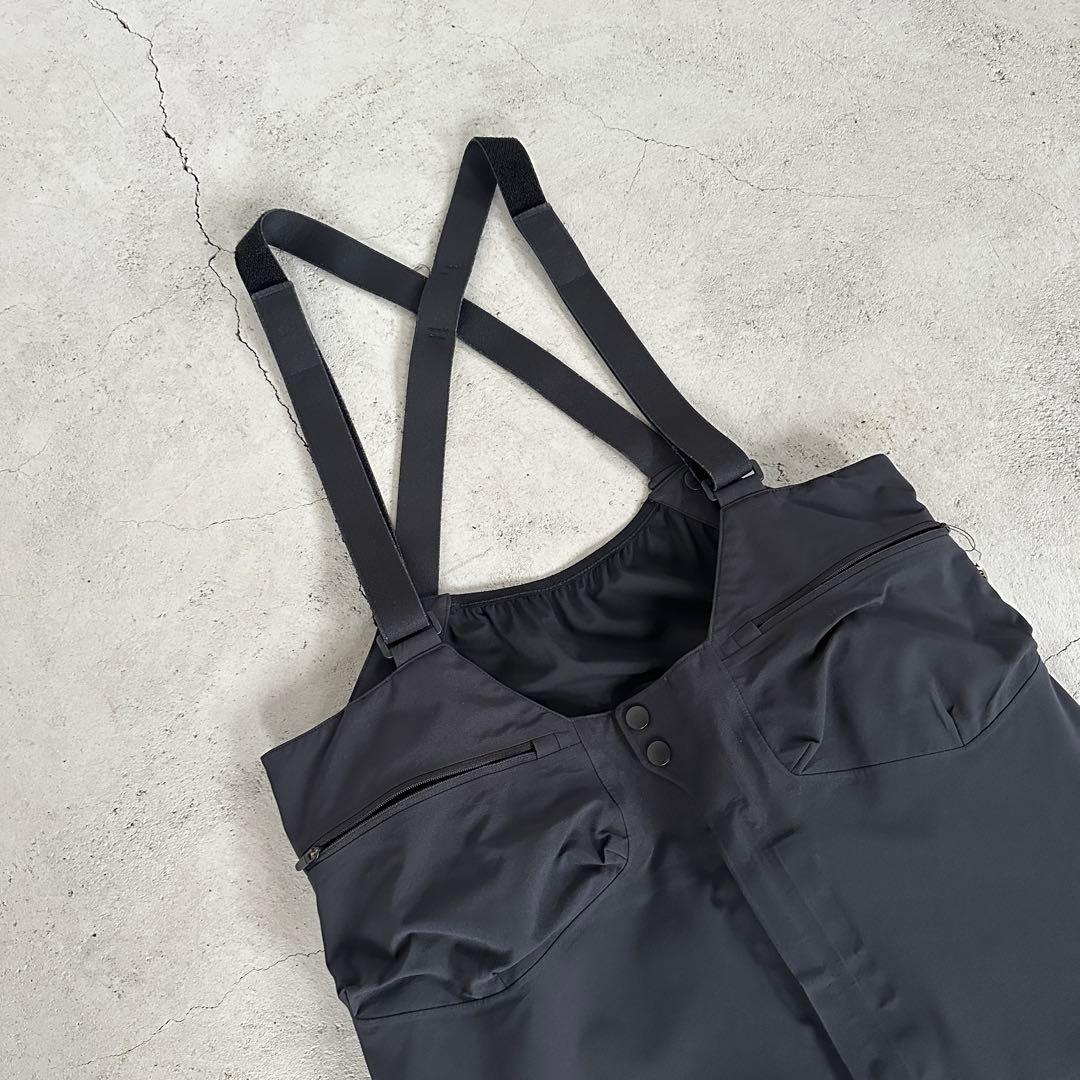 美品 バートンAK457 GORE-TEX PRO BIB PANTS L