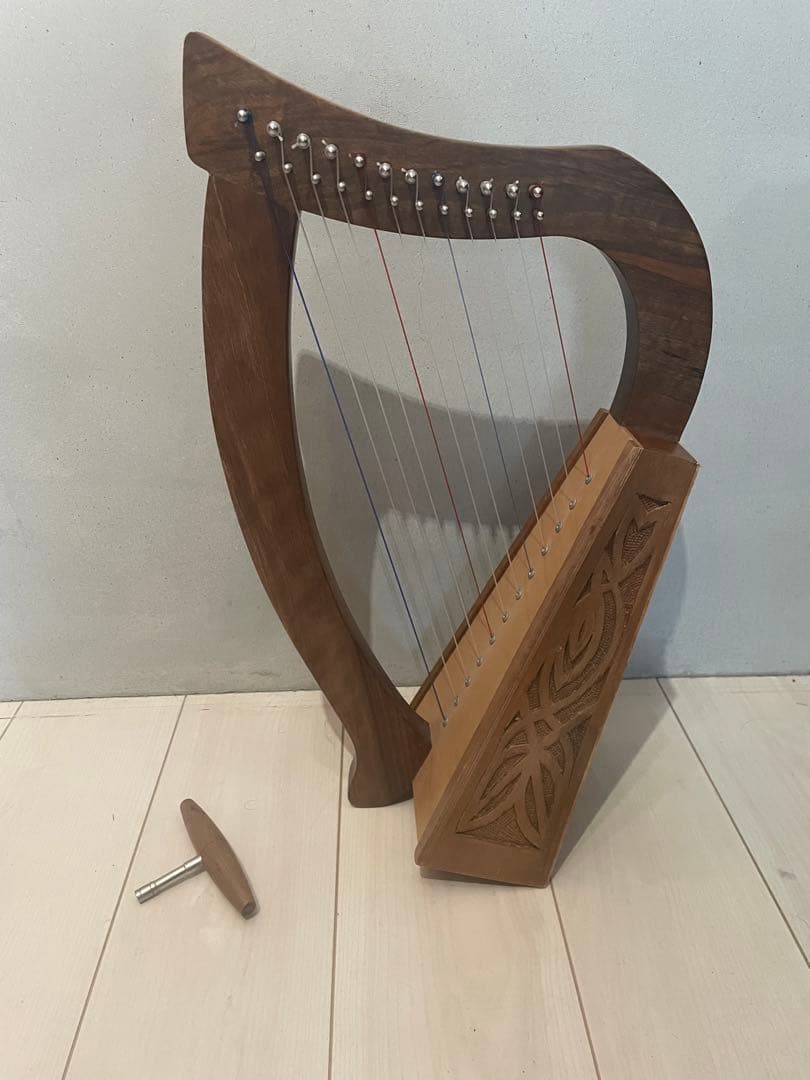 アイリッシュハープ　ベイビーハープ　12弦　チューニングツール付き