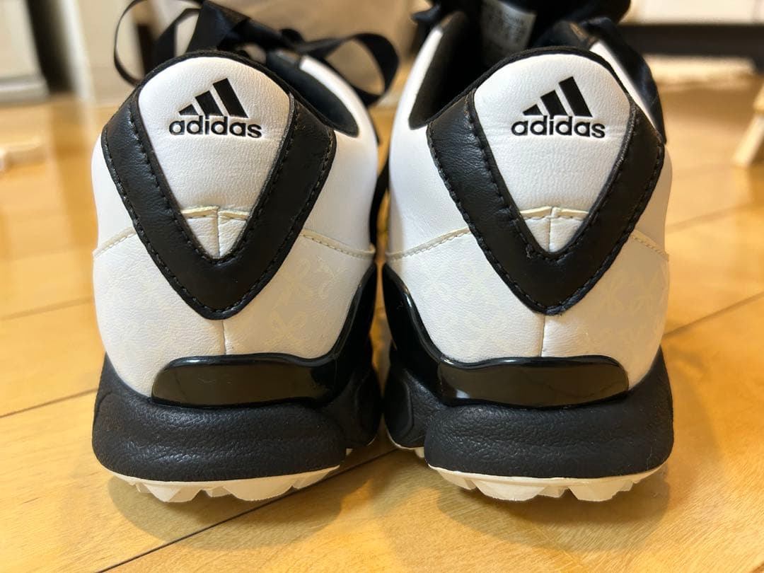 アディダス ゴルフシューズ