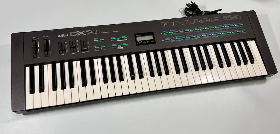 YAMAHA DX21 シンセサイザー 61鍵