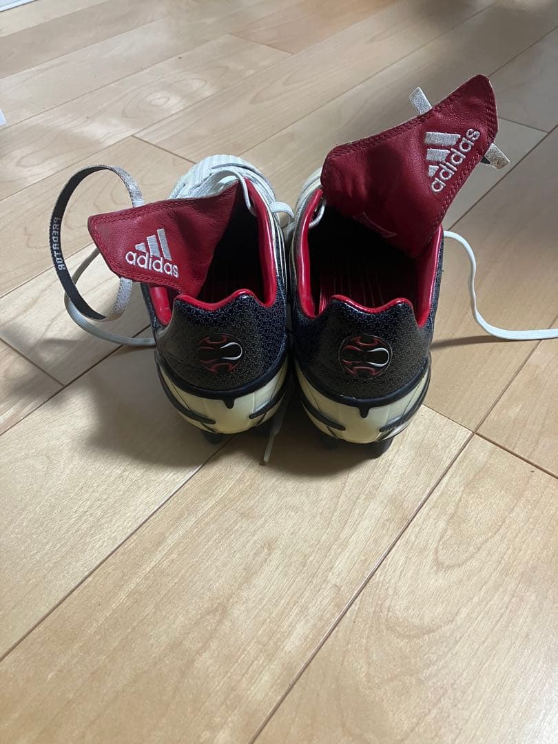 adidas プレデターアブソリュート　TRX HG